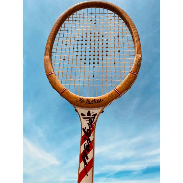 Rachetă de colecție by ADIDAS cu semnătura lui ILIE NĂSTASE