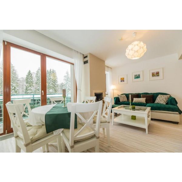 Cazare pentru o săptămână în apartament cu 3 camere în Poiana Brașov