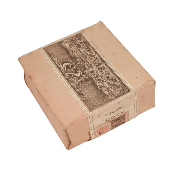 Pudră de față realizată de Coty, Paris, cca. 1920