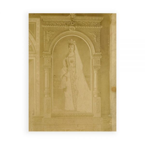 Fotografie de epocă a tabloului votiv al Reginei Elisabeta de la biserica domnească din Buşteni 