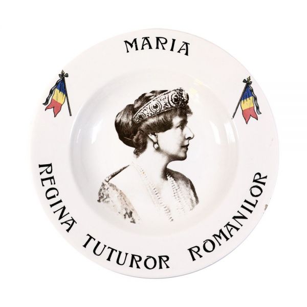 Trei farfurii adânci din porțelan - Regele Ferdinand, Regina Maria și Regele Mihai, fabrica Sarreguemines
