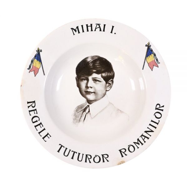 Trei farfurii adânci din porțelan - Regele Ferdinand, Regina Maria și Regele Mihai, fabrica Sarreguemines