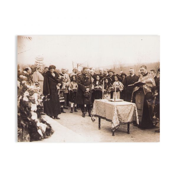 Regele Ferdinand și regina Maria la pomenirea eroilor în Soultzmatt, două fotografii de epocă, 9 aprilie 1924 