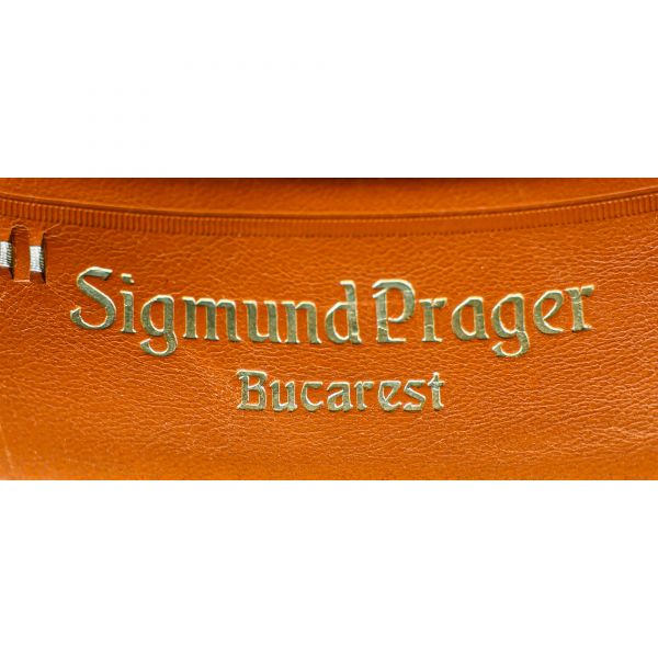 Melon, pălărie tare de fetru realizată de Sigmund Prager