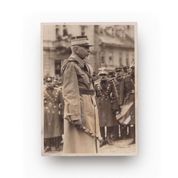 Mareșalul Constantin Prezan, fotografie realizată de I. Berman +  2 cărți de vizită, una cu însemnare