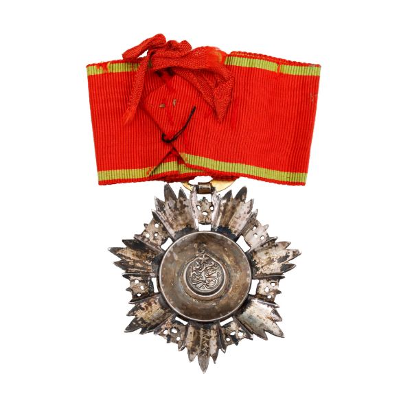 Ordinul „Medjidie” în grad de Comandor + brevet, acordate arh. Victor Stephănescu