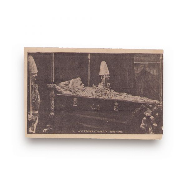 Regele Carol I și regina Elisabeta a României pe catafalc, două fotografii tip carte poștală, 1914-1916 