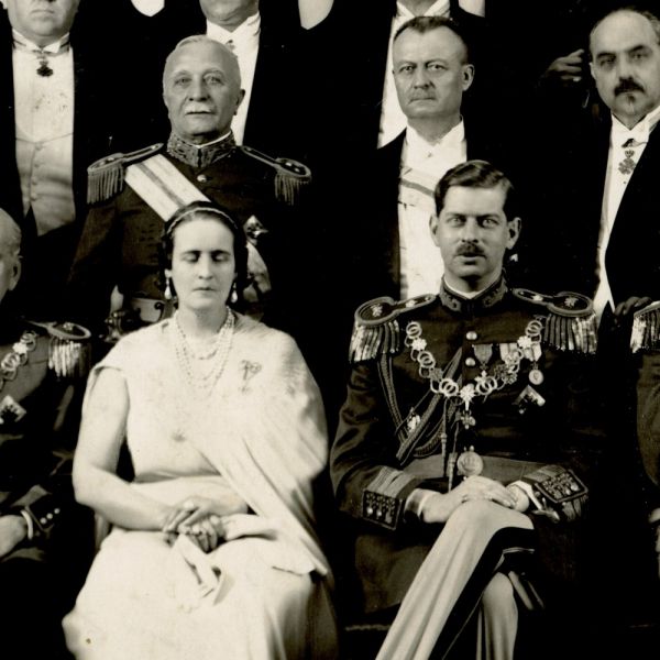 Membrii Ordinului „Ferdinand I”, fotografie cu semnătura atelierului fotografic Julietta, 1934
