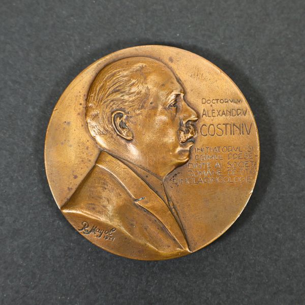 Dr. Alexandru Costiniu, medalie din bronz, 1927, gravor R. Mayol și Carniol fiul