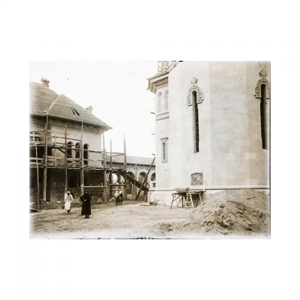 Construcția Catedralei Încoronării de la Alba Iulia, 35 de clișee realizate de arh. Victor Ștefănescu