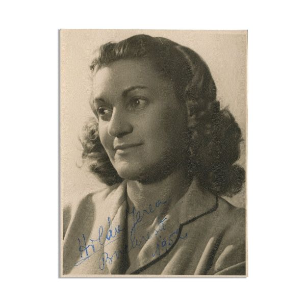 Magdalena Popa, Arta Florescu, Gabriel Zobian, Lya Hubic și alți interpreți de operă români, 9 fotografii cu dedicații