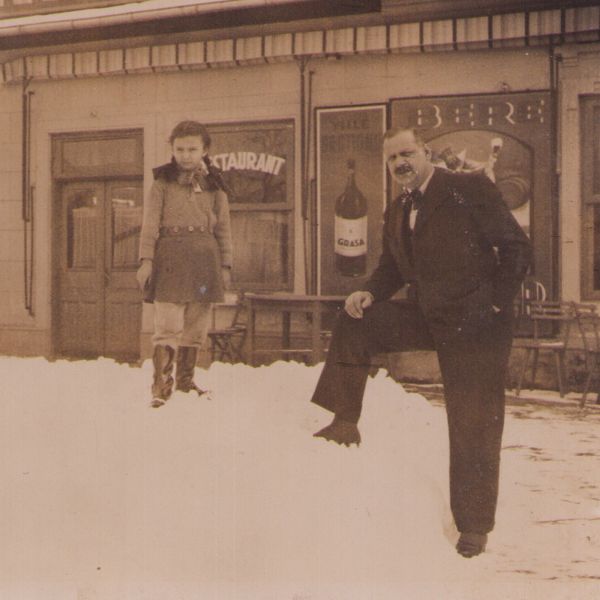Restaurante și terase, trei fotografii tip carte poștală