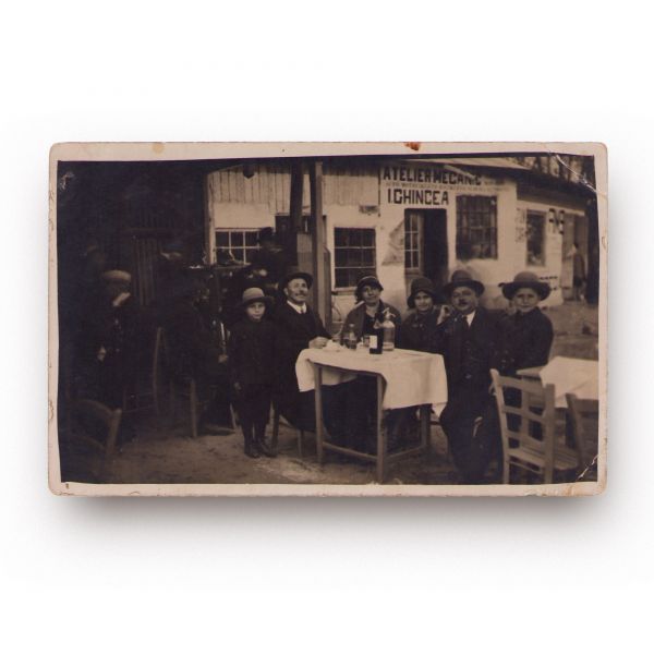 Frizeria Figaro, Atelier mecanic I. Chincea, Băcănie, trei fotografii tip carte poștală 