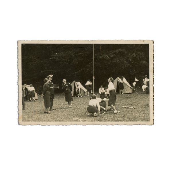 Regele Carol al II-lea vizitând o tabără de cercetașe, 4 fotografii tip carte poștală