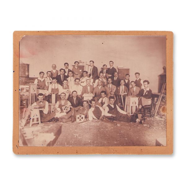 Cursul de lucru manual în lemn la Deva, fotografie de epocă, 1926, atelier Iuliu Nagy 