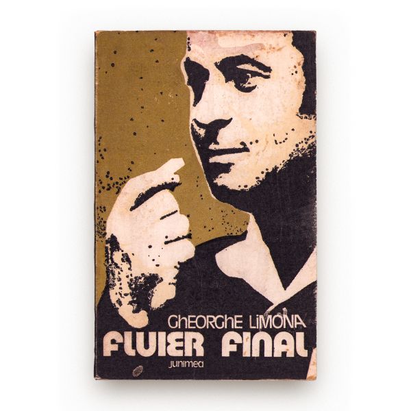 Colecție de 6 volume despre fotbal, din biblioteca lui Nicolae Rainea, cu dedicație
