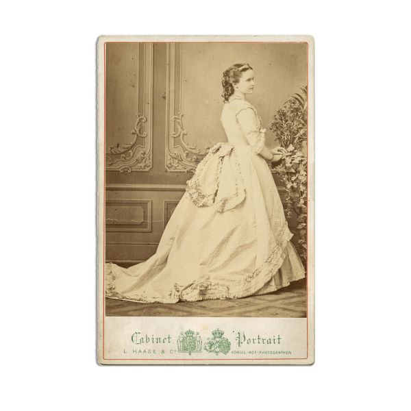 Principesa Elisabeta de Wied, fotografie de cabinet, cu dedicație olografă, atelier fotografic L. Haase & Co.