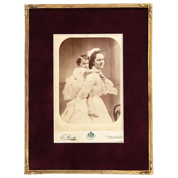 Principesa Elisabeta împreună cu fiica sa Mărioara, fotografie de cabinet, atelier Franz Mandy