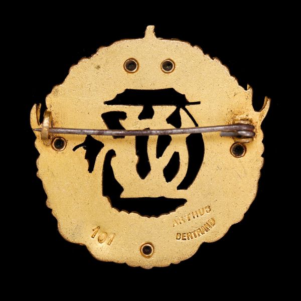 Insignă „Uniunea Generală a Vânătorilor din România”, 1919, manufactura Arthus Bertrand