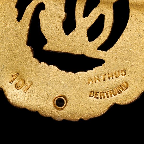 Insignă „Uniunea Generală a Vânătorilor din România”, 1919, manufactura Arthus Bertrand