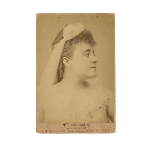 Jeanne Samary și Sibyl Sanderson, trei fotografii de cabinet, din colecția lui Gabriel Stephănescu Arephy