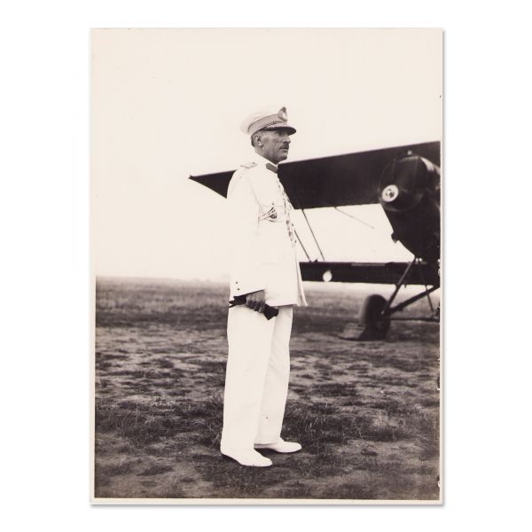 Generalul Hențescu Vasile, fotografie de epocă de mari dimensiuni 