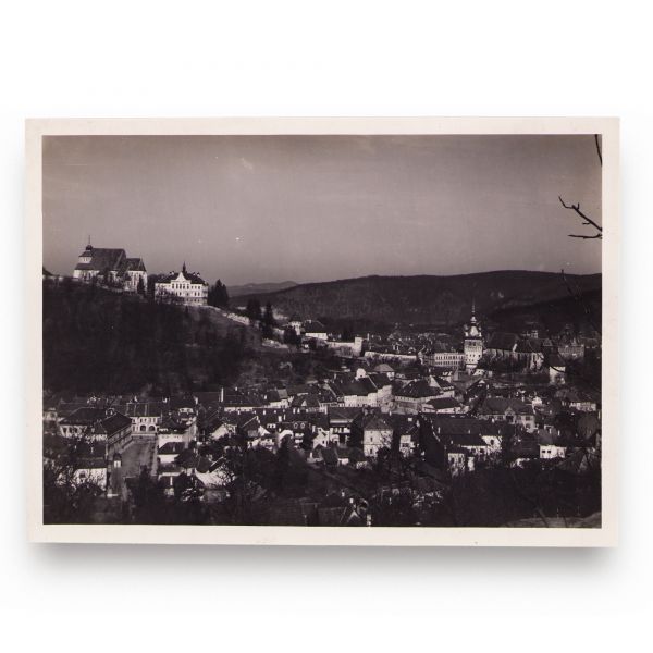 Colecție de 291 de fotografii tip carte poștală cu cetatea medievală Sighișoara