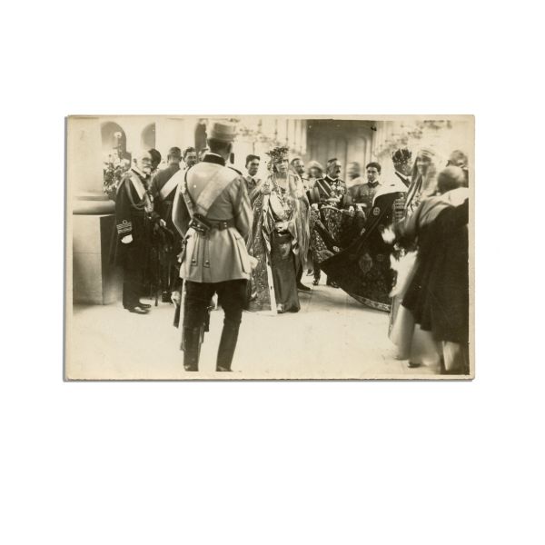 Încoronarea regelui Ferdinand I și a reginei Maria, ordin circular + discurs + bilet de trotuar + două fotografii tip carte poștală
