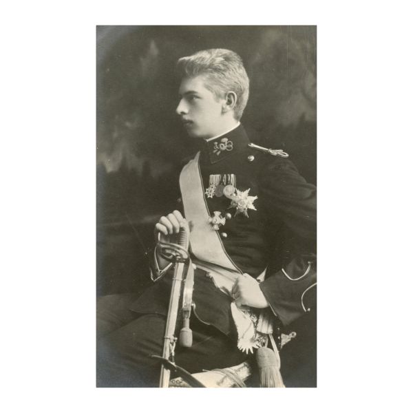 Principele Carol și Principesa Elisabeta, două cărți poștale fotografice, două desene și semnăturile olografe ale celor doi