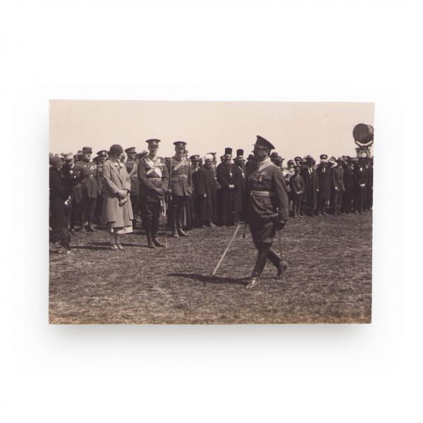 Familia regală a României la un miting aviatic, februarie 1925, cinci fotografii de epocă