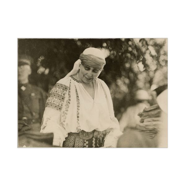 Regina Maria în timpul vizitei din America, fotografie de presă, 1926, American Red Cross Photography