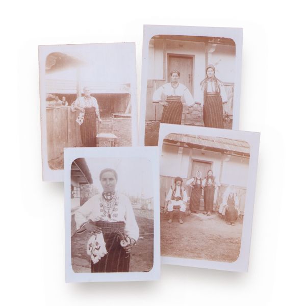 Țărani în port popular bucovinean, 4 fotografii tip carte poștală, cca. 1917