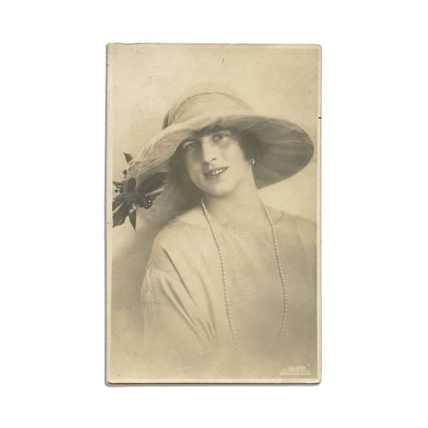 Principesa Elena a Greciei și a României, fotografie tip carte poștală + bilet cu semnătura olografă