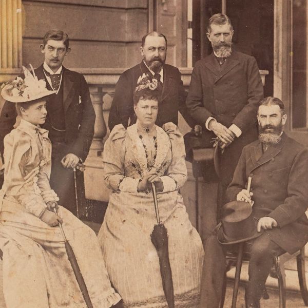 Familia regală a României și familia de Edinburgh, fotografie de cabinet, 1893 