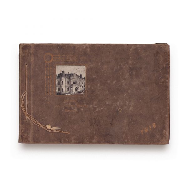 Spitatul 113 al Soc. Ortodoxe Române București, album fotografic, cu dedicația principesei Alexandrina Gr. Cantacuzino, 1917-1918