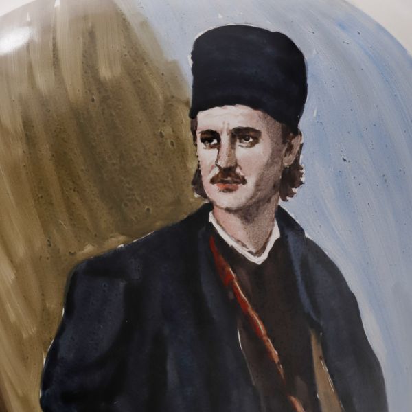 Vas din faianță pictat cu reprezentarea lui Tudor Vladimirescu