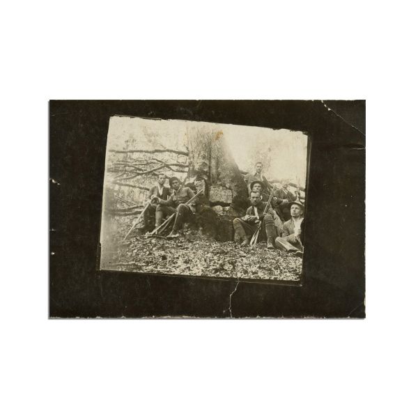Soldați români pe front, album cu 147 de fotografii