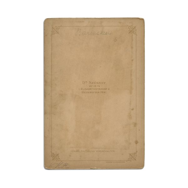 Agatha Bârsescu, două fotografii de cabinet, atelier Dr. Székely