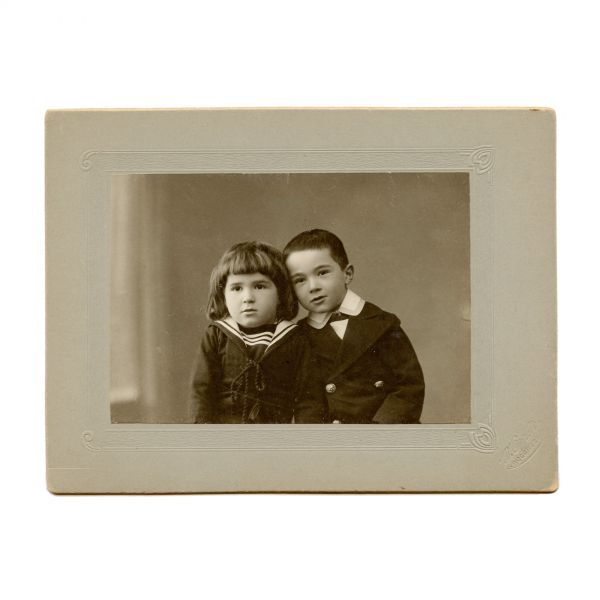 Mircea și Nicu Eliade, fotografie de epocă, 1911