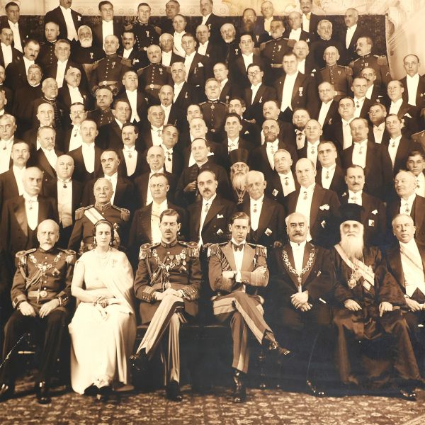 Membrii Ordinului „Ferdinand I”, fotografie cu semnătura atelierului fotografic Julietta, 1934