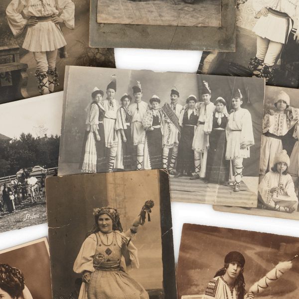 Țărani români, colecție de doisprezece fotografii de epocă 
