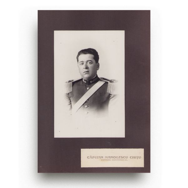 Albumul Regimentului „Vasile Lupu” nr. 36 Silistra, 44 de fotografii