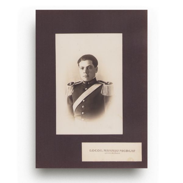 Albumul Regimentului „Vasile Lupu” nr. 36 Silistra, 44 de fotografii