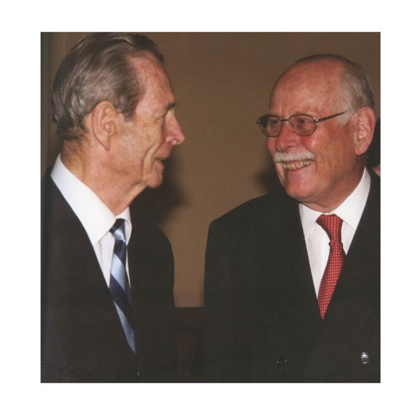 Principesa Margareta a României, Carte regală de bucate, 2010, cu semnătură olografă