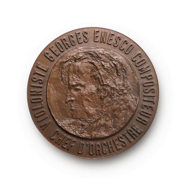 George Enescu, medalie comemorativă 1881-1955, gravori M. Lavrillier și M. L. Cossaceanu