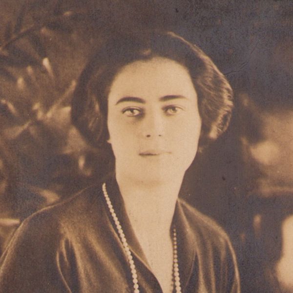 Principesa Ileana, fotografie tip carte poștală, cu semnătură, 1927 