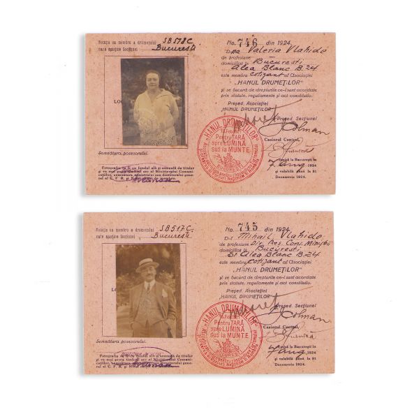 Mihai și Valeria Vlachide, două cărți de membru emise de Asociația „Hanul Drumeților”, 1924