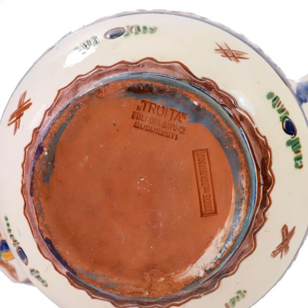 Set de vase, atelierul de ceramică Troița, anii 1920 - 1930