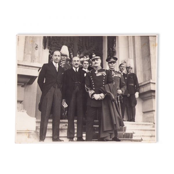 Nicolae Iorga, Eugen Filotti și alte personalități politice, două fotografii de epocă, atelier Foto-Press