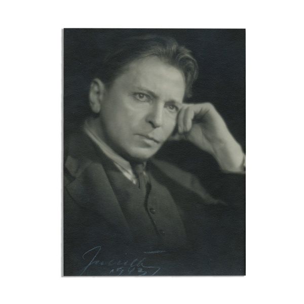 George Enescu, fotografie cu semnătura atelierului Julietta + bilet cu semnătura compozitorului